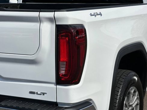 Used 2024 GMC Sierra 1500 SLT AWD/4WD image 25
