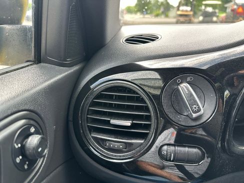 Used 2015 Volkswagen Beetle 1.8T FWD image 18