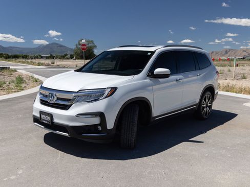 Used 2021 Honda Pilot Touring image 4