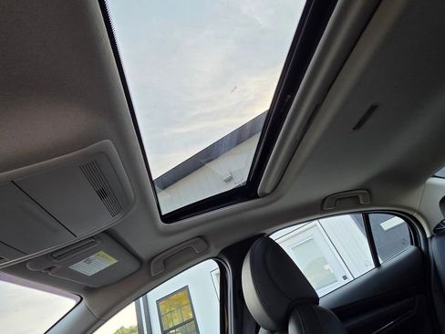 New 2025 MAZDA MAZDA3 s image 17