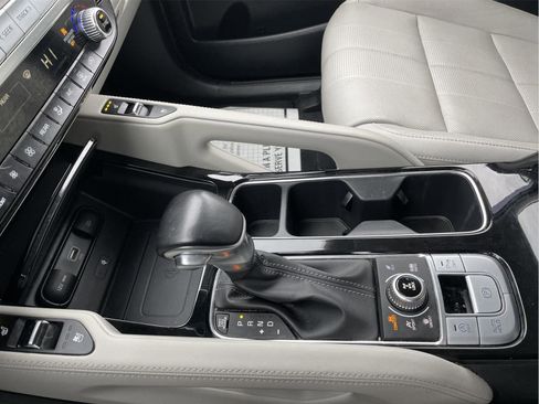 Used 2022 Kia Telluride EX w/ EX Premium Package image 32