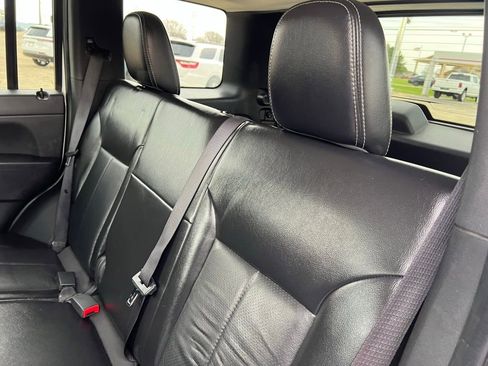 Used 2012 Jeep Liberty Sport image 18