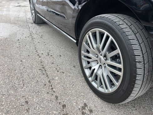 Certified 2022 Ford Expedition Max Limited image 28