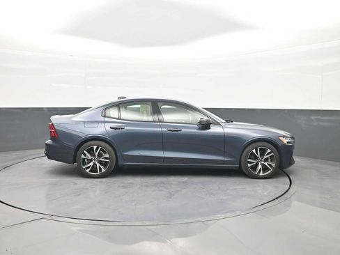 Used 2024 Volvo S60 B5 Plus AWD/4WD image 9