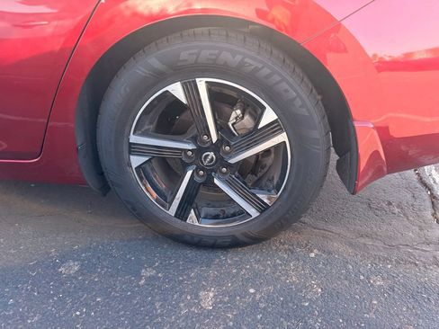 Used 2024 Nissan Sentra SV FWD image 8