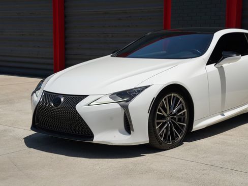 Used 2024 Lexus LC 500 Coupe w/ Dynamic Handling Package RWD image 2
