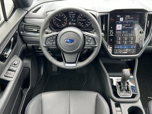 Used 2025 Subaru Forester Limited AWD/4WD image 12