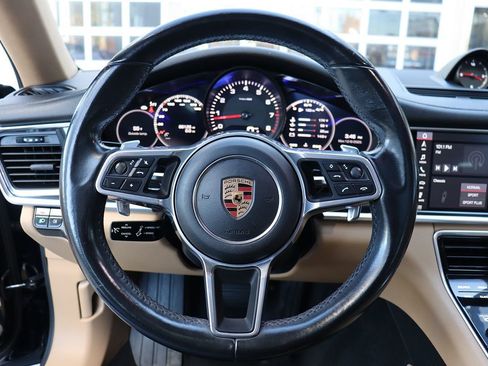Used 2018 Porsche Panamera 4 image 14