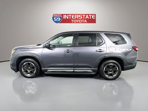 Used 2023 Honda Pilot LX image 4