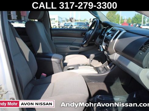 Used 2012 Toyota Tacoma PreRunner w/ SR5 Pkg RWD image 16