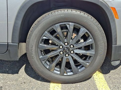 Certified 2023 Chevrolet Traverse RS w/ LPO, Floor Liner Package AWD/4WD image 8