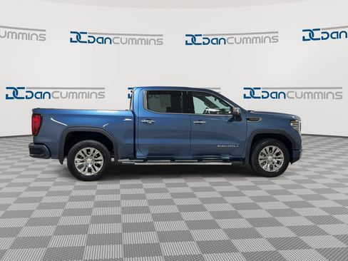 Used 2025 GMC Sierra 1500 Denali w/ Technology Package AWD/4WD image 2