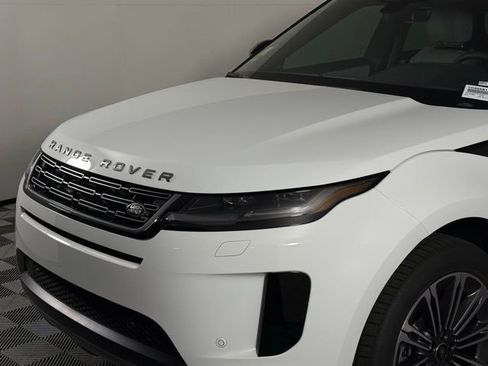 Used 2026 Land Rover Range Rover Evoque S AWD/4WD image 11
