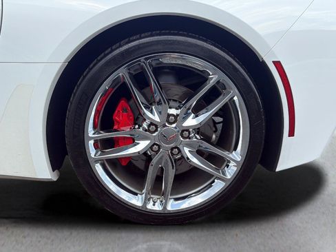 Used 2018 Chevrolet Corvette Stingray Convertible RWD image 55