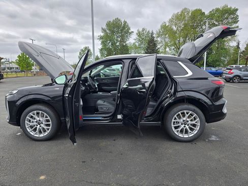New 2026 Audi Q3 quattro 2.0T AWD/4WD image 11