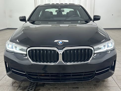 Used 2023 BMW 530i xDrive w/ Premium Package image 7