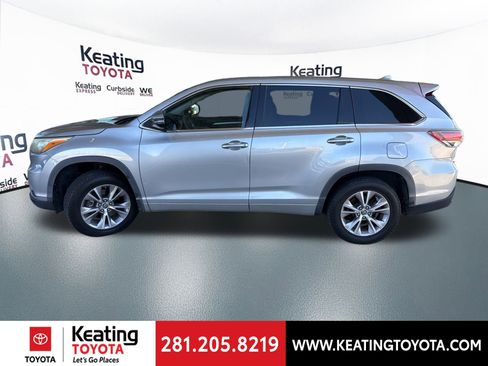 Used 2016 Toyota Highlander LE image 5