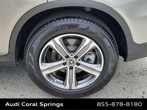 Used 2021 Mercedes-Benz GLC 300 image 8