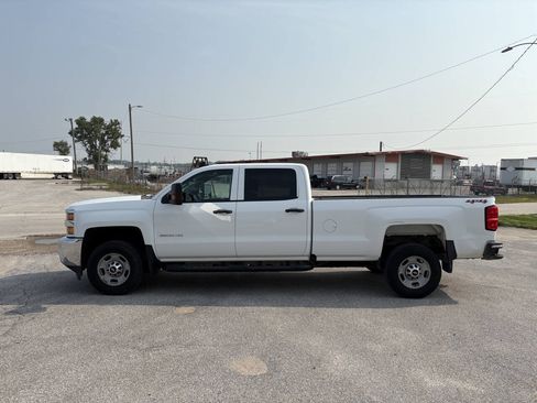 Used 2019 Chevrolet Silverado 2500 W/T w/ WT Convenience Package AWD/4WD image 3