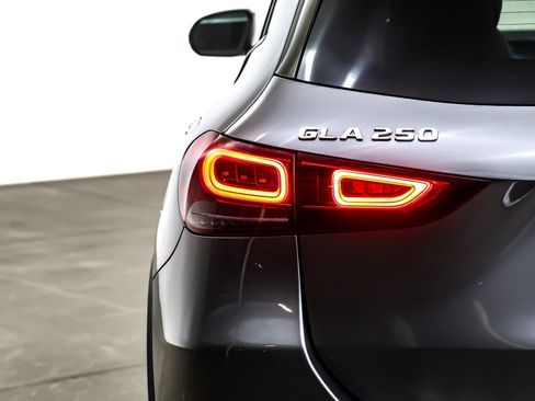 Certified 2022 Mercedes-Benz GLA 250 GLA 250 4MATIC SUV image 17