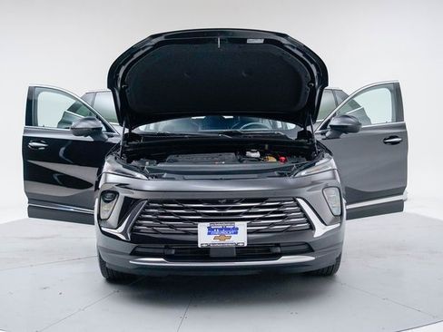 Used 2024 Buick Envision Preferred image 16