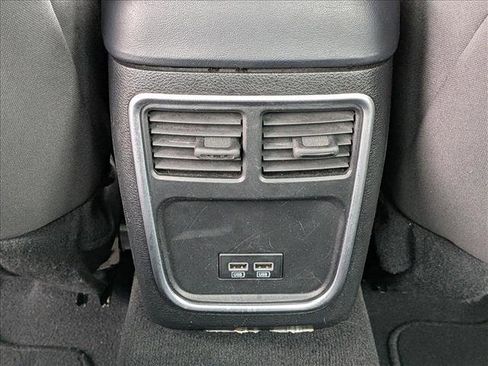 Used 2023 Dodge Charger SXT RWD image 17