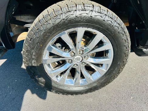Used 2015 Ford F150 King Ranch w/ Equipment Group 601A Luxury AWD/4WD image 9