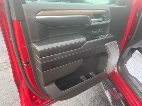 Used 2023 Chevrolet Silverado 1500 High Country w/ High Country Premium Package image 19