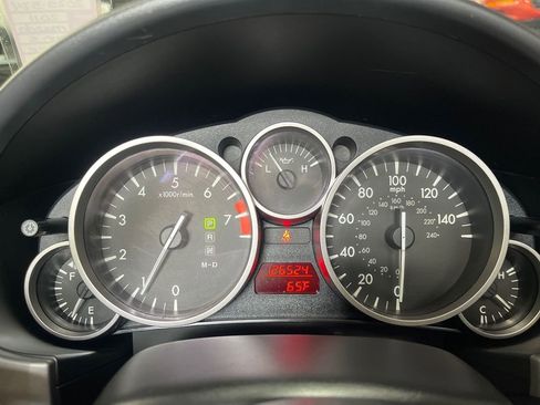 Used 2011 MAZDA MX-5 Miata Sport image 11