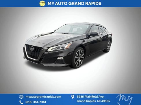 Used 2019 Nissan Altima 2.5 SR FWD image 2