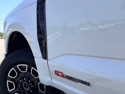 New 2026 Ford F250 Platinum AWD/4WD image 4