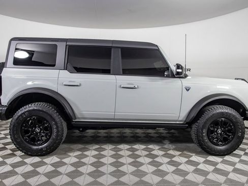 Used 2021 Ford Bronco First Edition AWD/4WD image 3