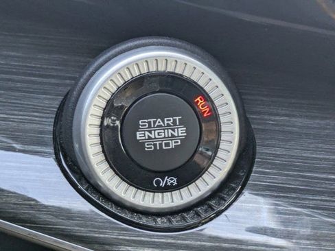 Used 2022 Jeep Wagoneer Series III w/ Premium Group I image 26