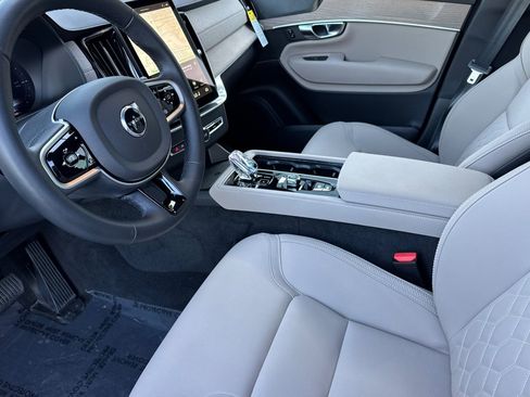 Certified 2026 Volvo XC90 T8 Plus w/ Protection Package Premier AWD/4WD image 9