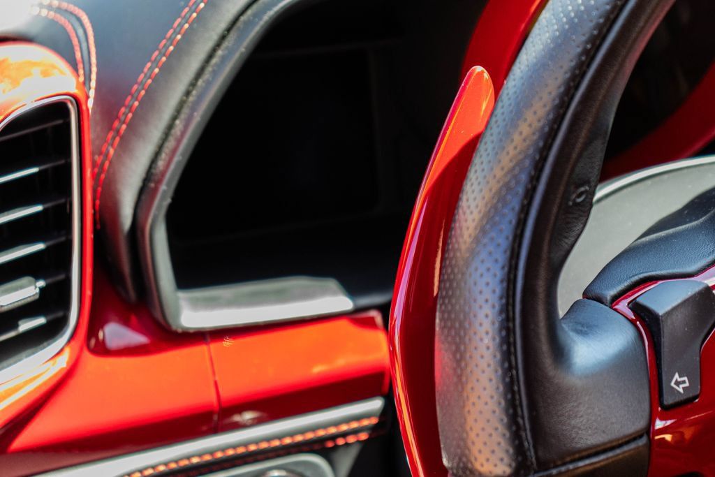 Used 2013 Ferrari 458 Italia Coupe RWD image 36