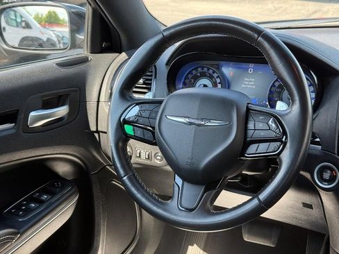 Used 2020 Chrysler 300 S RWD image 12