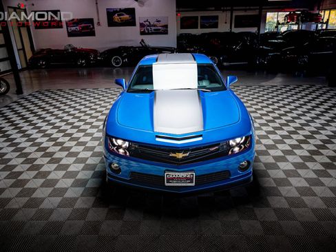 Used 2013 Chevrolet Camaro SS w/ Hot Wheels Special Edition image 48