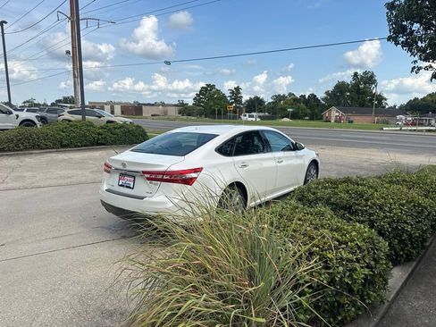 Used 2014 Toyota Avalon XLE Touring FWD image 7