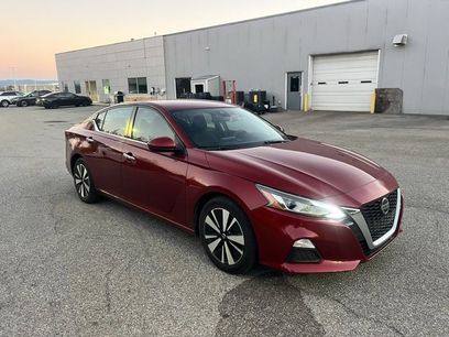 Used 2022 Nissan Altima 2.5 SV