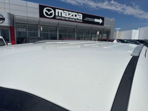 Used 2015 Kia Sedona LX image 13