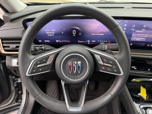 Used 2025 Buick Envision Avenir AWD/4WD image 22