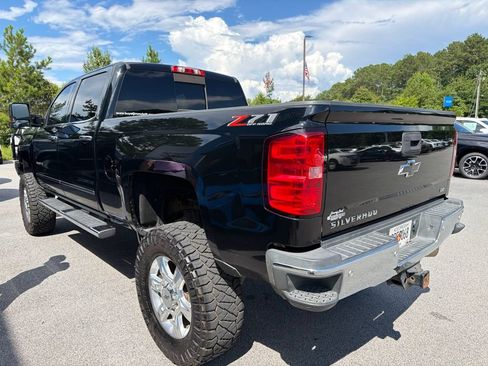 Used 2018 Chevrolet Silverado 2500 LTZ w/ Duramax Plus Package AWD/4WD image 10