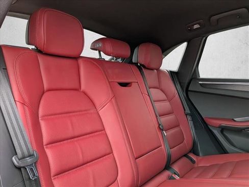 Certified 2023 Porsche Macan GTS image 23