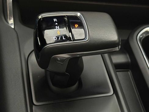 Used 2022 GMC Sierra 1500 Denali AWD/4WD image 16