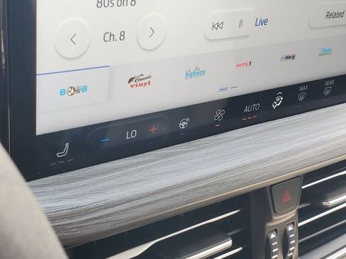 Certified 2023 Ford Escape Platinum FWD image 25