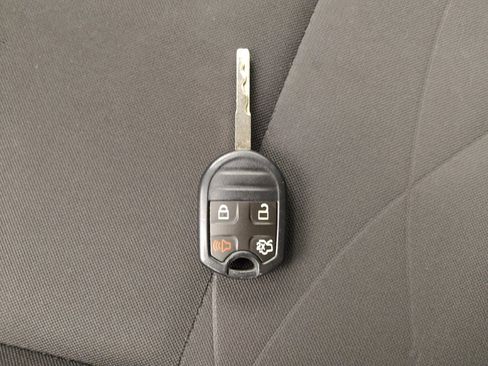 Used 2017 Ford Fiesta SE image 32