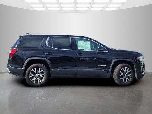 Used 2022 GMC Acadia SLE image 2