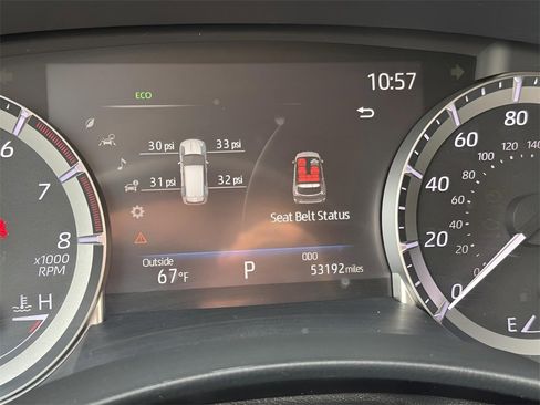 Used 2023 Toyota Highlander XLE image 19