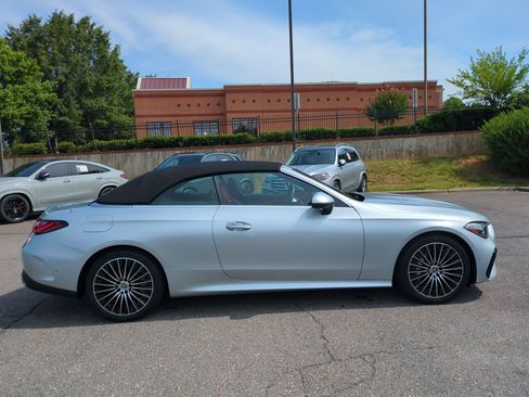 Used 2026 Mercedes-Benz CLE 300 4MATIC Cabriolet image 2