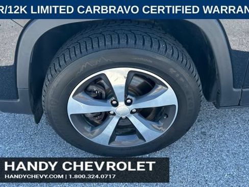 Used 2019 Jeep Cherokee Limited AWD/4WD image 9